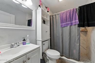 HUGE PRICE IMPROVEMENT on this 4-bedroom, 2-bath home is full of - photo 8
