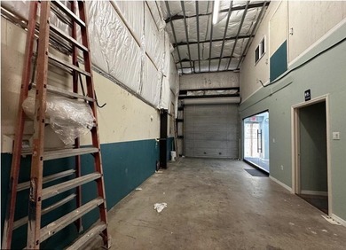 Versatile Warehouse Opportunity in Fort Pierce! Own a 1,035 SF - photo 6