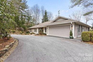 Exquisite Renovated Home on 1.3 Professionally Landscaped Acres - photo 2