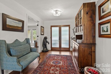 Exquisite Renovated Home on 1.3 Professionally Landscaped Acres - photo 8