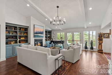 Exquisite Renovated Home on 1.3 Professionally Landscaped Acres - photo 10