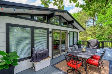 Lake Home For Sale in Pottsboro, Texas