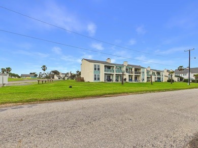 Welcome to your dream waterfront retreat, famously featured on - photo 3