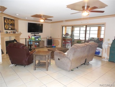 GREAT INVESTMENT OPPORTUNITY....This 3/2 home has an *in -law* - photo 4