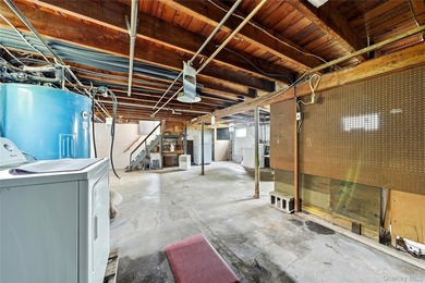 Unique Home in Lindy Village with Partial Dormer. Make This Your - photo 16