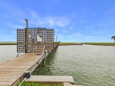 Welcome to your dream waterfront retreat, famously featured on - photo 6