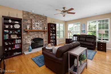 This is a charming Greenbriar model home with an extended family - photo 7