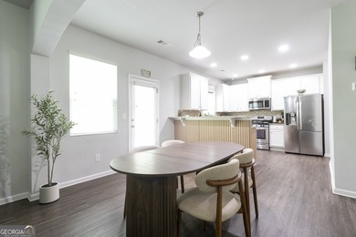 Welcome to this beautifully maintained home in the desirable - photo 18