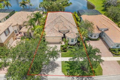 Beautiful Florenza model with a serene lake view overlooking a - photo 2