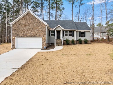 Lake Trace Home For Sale in Sanford North Carolina