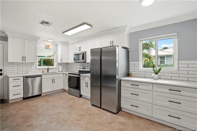 St. Lucie River Home For Sale in Jensen Beach Florida