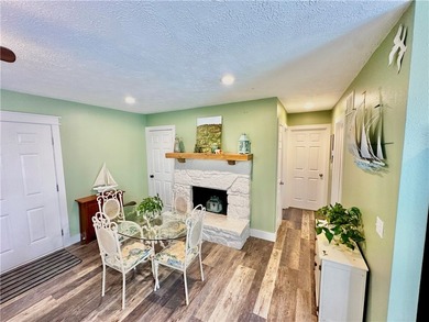 Welcome home! Modern living meet serenity in this charming home - photo 9
