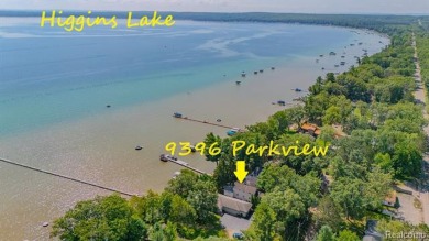 Higgins Lake Home For Sale in Roscommon Michigan