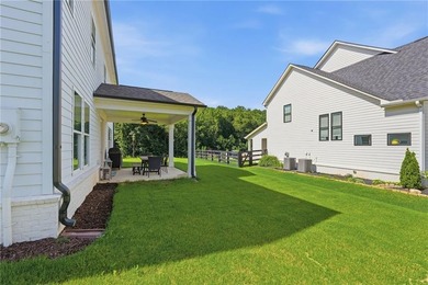 Welcome to Long Hollow Landing, where modern farmhouse design - photo 33