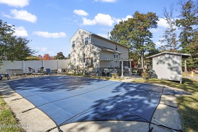 WOW! This 4 bed, 2.5 bath colonial in one of Brick's best - photo 33