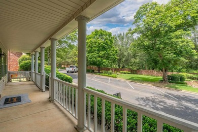 Welcome to your storybook retreat nestled in the beautiful - photo 38