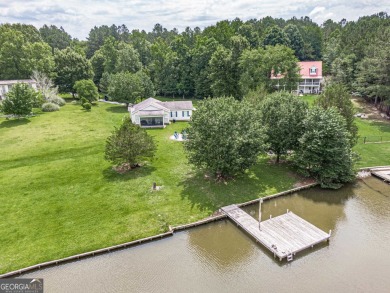 Lake Home For Sale in Eatonton, Georgia