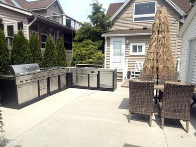 Charm and Comfort!!! This beautifully updated and well cared for - photo 8