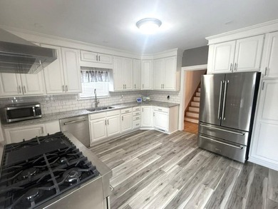Charm and Comfort!!! This beautifully updated and well cared for - photo 10