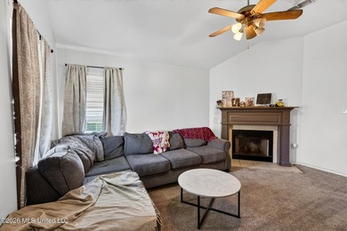 This exceptional 3-bedroom,2 bath home boasts a split floor plan - photo 6