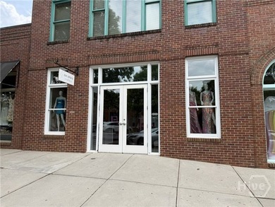 Amazing retail space with approximately 1400 square feet in - photo 1