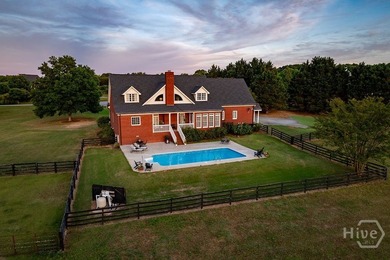 Experience the rare opportunity to enjoy true farm-style living - photo 2