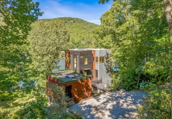 Stunning waterfront contemporary! - Lake Home For Sale in Fairview, North Carolina