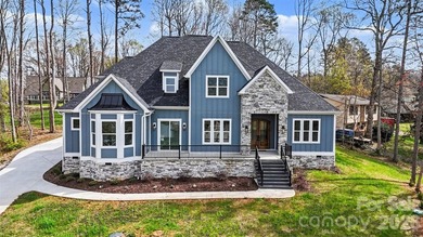 Lake Norman Home For Sale in Troutman North Carolina