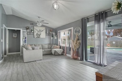 Welcome home to this 3 bedroom 2 bath 2 car garage with Pool - photo 10