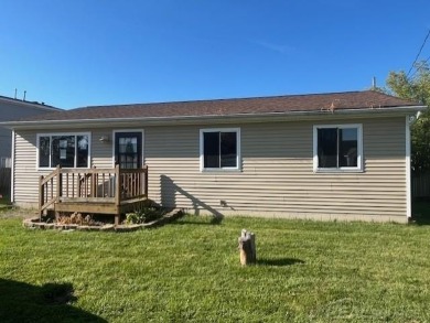 Lake Home Sale Pending in Algonac, Michigan