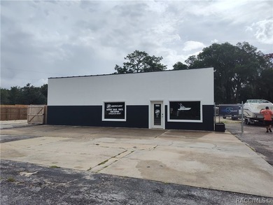 Rare opportunity to acquire two commercial GNC buildings in one - photo 1