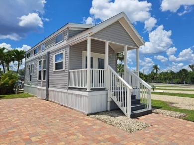 2020 Chariot Eagle located in 55+ community on canal. Direct - photo 12