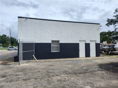 Rare opportunity to acquire two commercial GNC buildings in one - photo 6