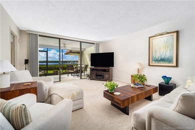 Waterfront end unit has views of Kitching Cove's boating - photo 6
