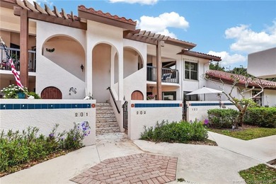 Move right in and start living the Florida dream! This - photo 1