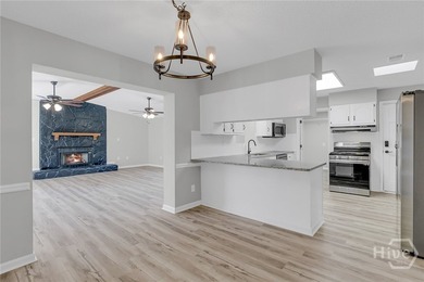 Fantastic opportunity! Discover this beautifully updated - photo 5