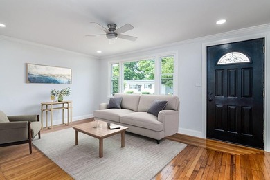 Location. Set on a quiet street in desirable Warwick Neck this - photo 12