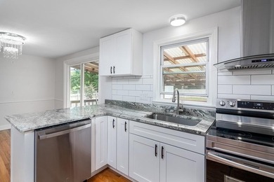 Location. Set on a quiet street in desirable Warwick Neck this - photo 16