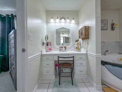 Lake Seminole living at its finest! This beautifully maintained - photo 17
