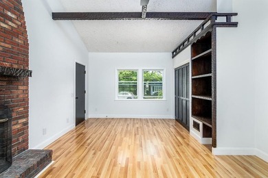 Location. Set on a quiet street in desirable Warwick Neck this - photo 19