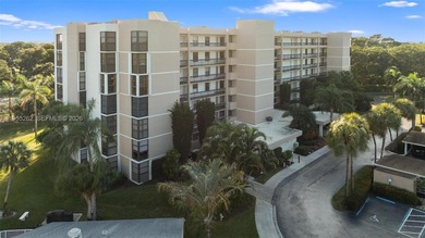 (private lake, pond, coastal) Condo For Sale in Boca Raton Florida