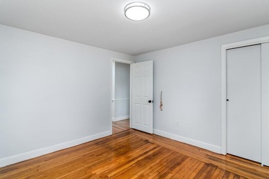 Location. Set on a quiet street in desirable Warwick Neck this - photo 27