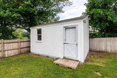 Location. Set on a quiet street in desirable Warwick Neck this - photo 35