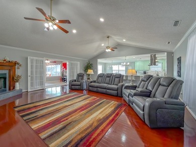 Lake Seminole living at its finest! This beautifully maintained - photo 36