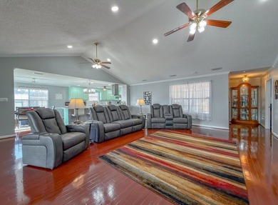 Lake Seminole living at its finest! This beautifully maintained - photo 38