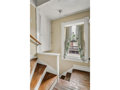 7th owner of 210 Watling St., built in 1870, is offering this - photo 41