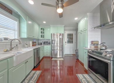 Lake Seminole living at its finest! This beautifully maintained - photo 46