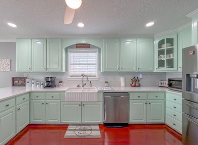 Lake Seminole living at its finest! This beautifully maintained - photo 48