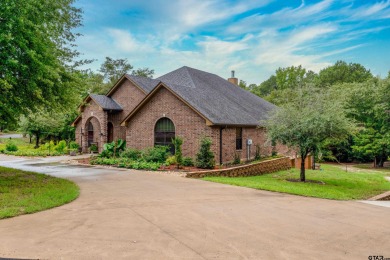 Holly Lake Ranch / Lake Greenbriar Home For Sale in Holly Lake Ranch Texas