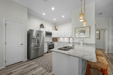 Discover relaxed coastal living at Ocean Reef Cottages in - photo 8